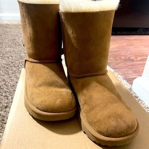 Kids UGG Bailey bow boots